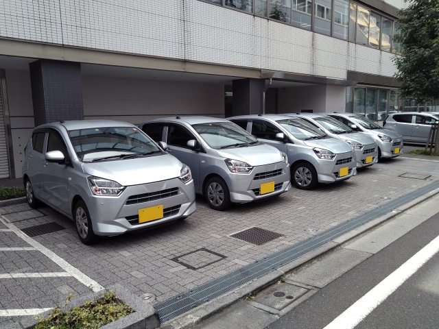 社用車を削減しレンタカーへ切替